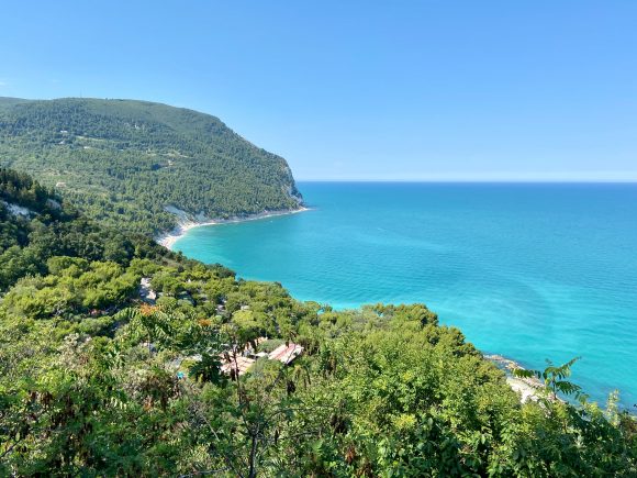 10 Best Beaches in Le Marche Italy - Le Marche beaches | IB