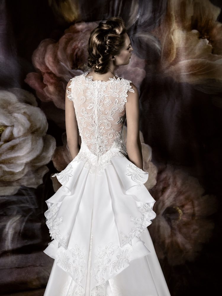 10 Best Italian Wedding Dress Designers - Sustainable, Haute Couture, High Fashion Lace Dresses