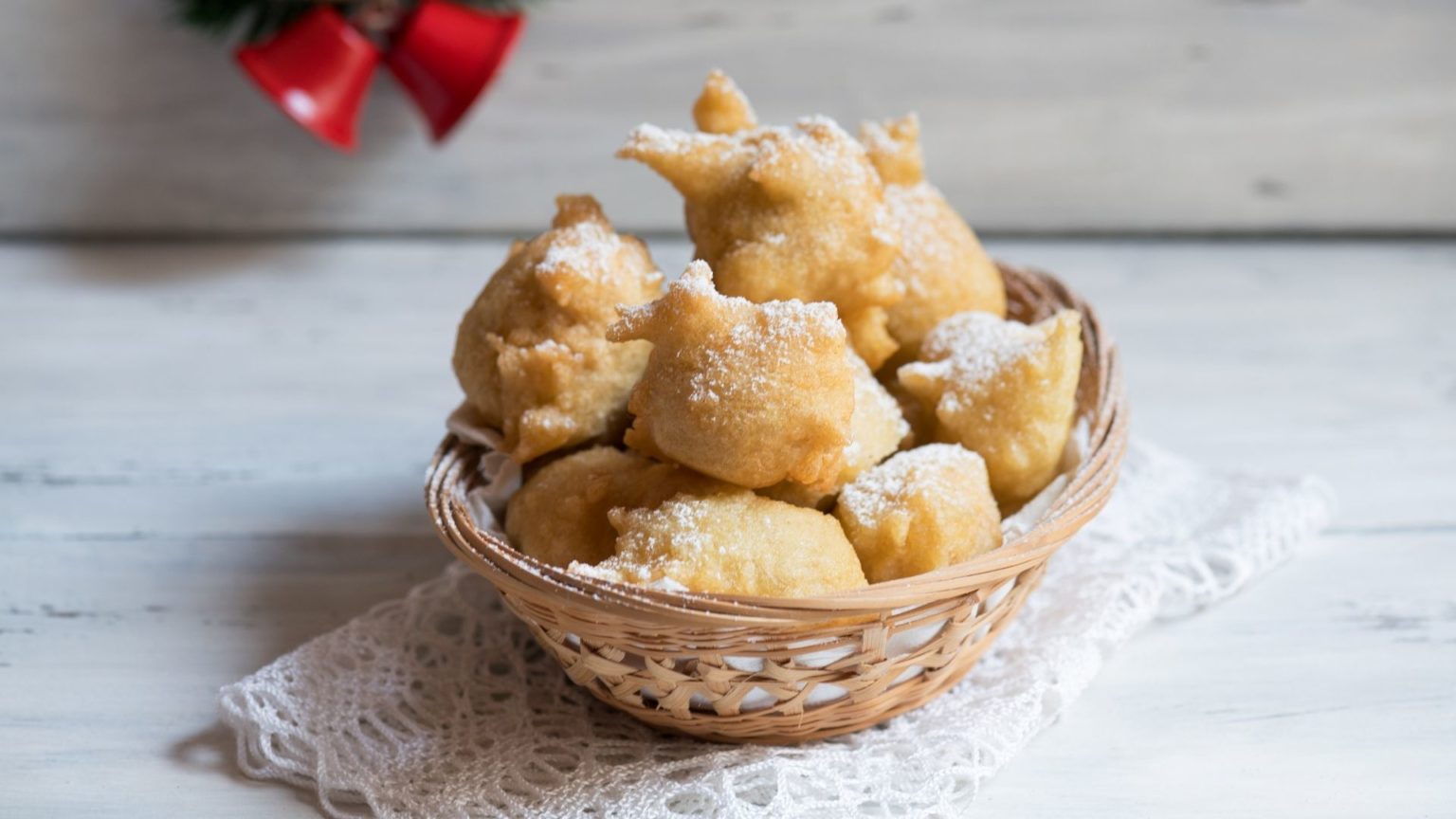 10 Best Dishes and Pastries To Try in Apulia Italy - Puglia Food