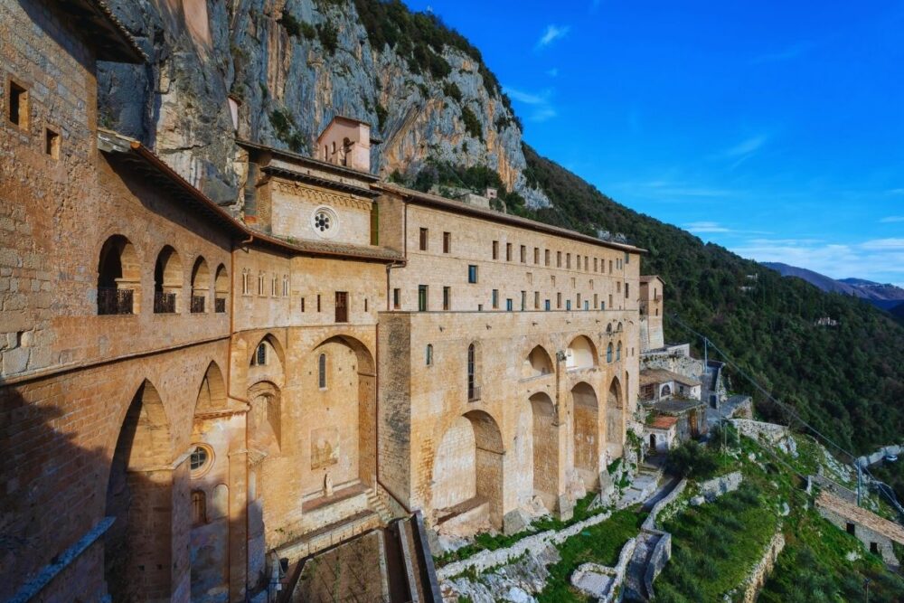 15 Most Beautiful Places in Italy - Italian Dream Destinations| IB