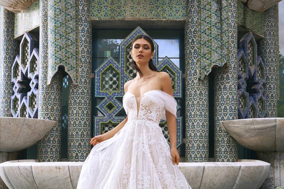 10 best bridal stores in Milan Italy - Bridal Shops in Milan, Florence and Rome - Italian Wedding Dress Designers - Pronovias