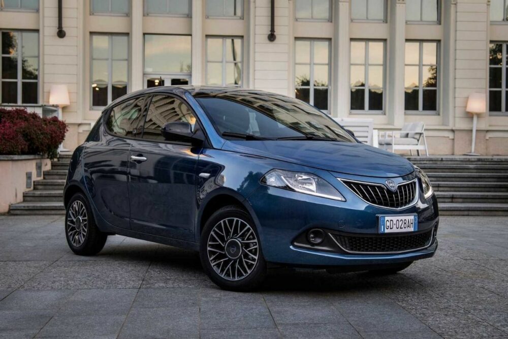 10 Best Italian Car Brands Italian Luxury Cars Italy Best