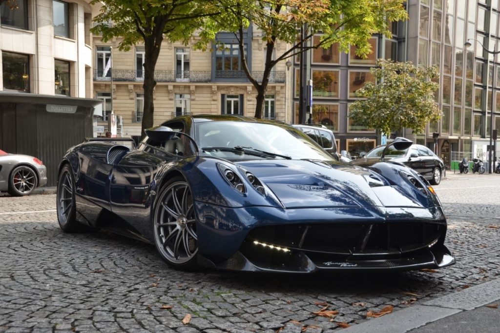 italian luxury cars