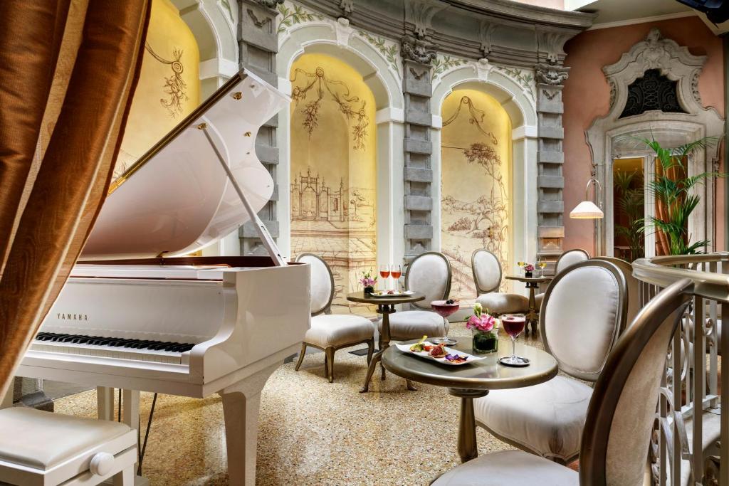 luxury hotels Milan