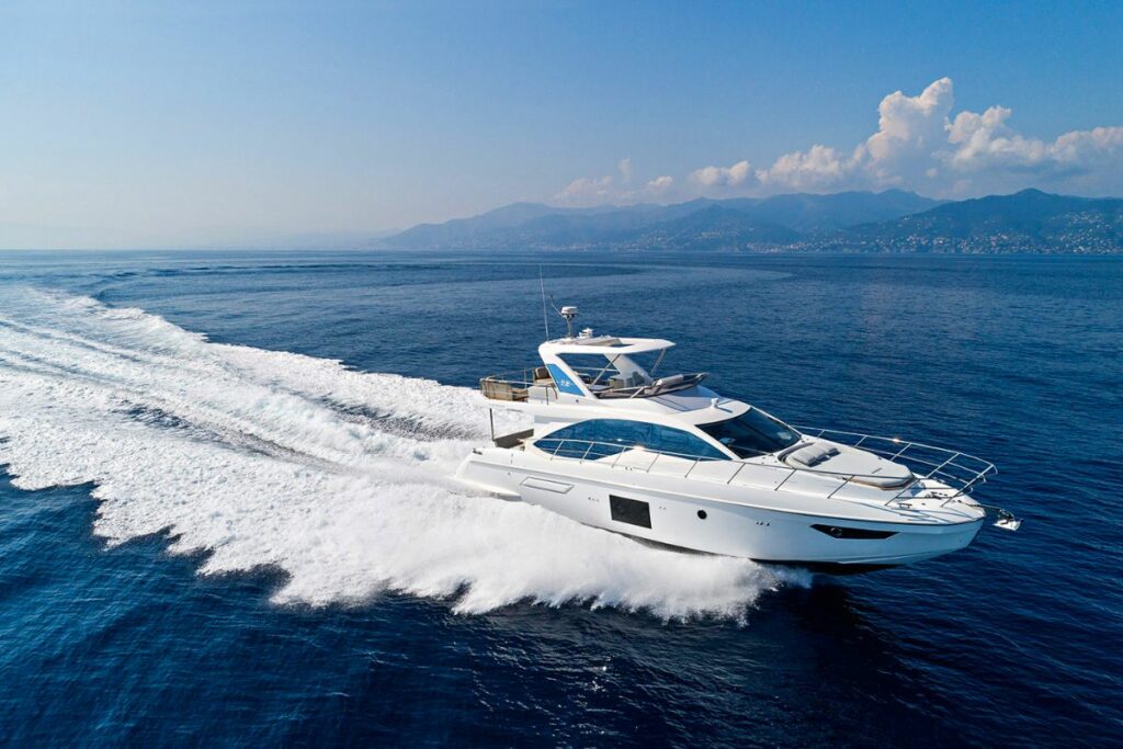 yacht werft italien