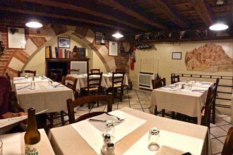 10 Best Restaurants in Verona Italy - Verona Italy Restaurants | IB